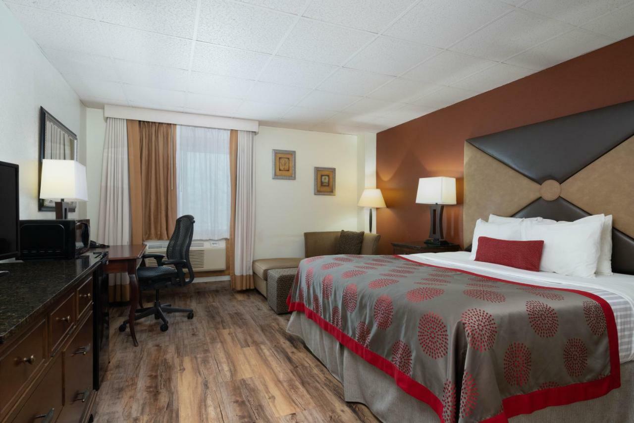 Ramada By Wyndham Albert Lea Extérieur photo